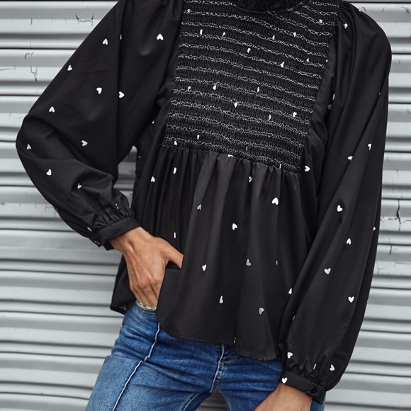 black heart print ruffle long sleeve top - Picture 9 of 15